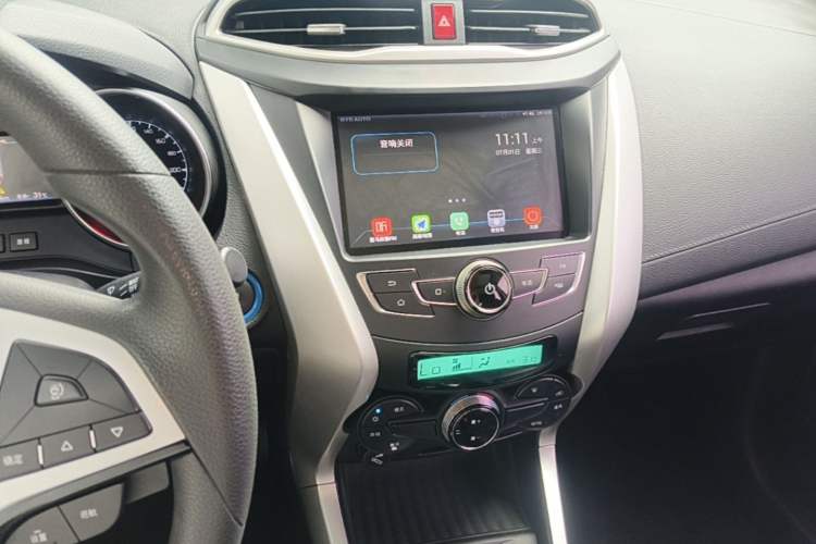 Used BYD Yuan New Energy 2019 EV360 Smart Connect Leading Model Audio And AC Panel
