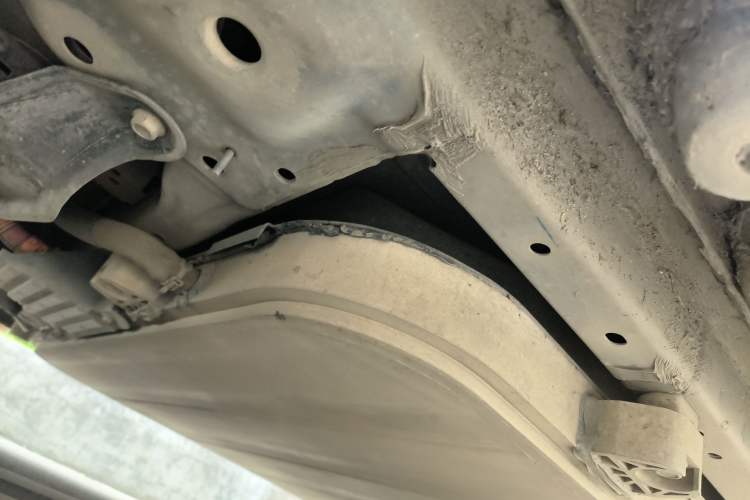 Used BYD Yuan New Energy 2019 EV360 Smart Connect Leading Model Chassis Front Left