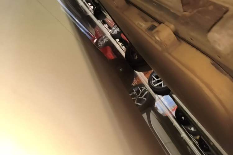 Used BYD Yuan New Energy 2019 EV535 Smart Connect Trendsetting Model Chassis Front Right