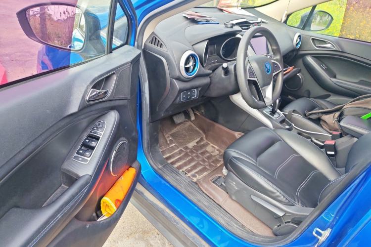 Used BYD Yuan New Energy 2019 EV360 Smart Connect Leading Model Driver Seat