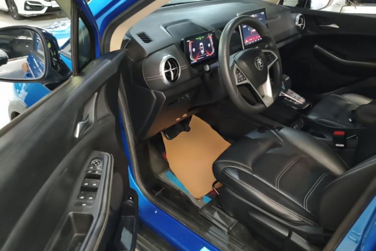 Used BYD Yuan New Energy 2019 EV535 Smart Connect Trendsetting Model Driver Seat