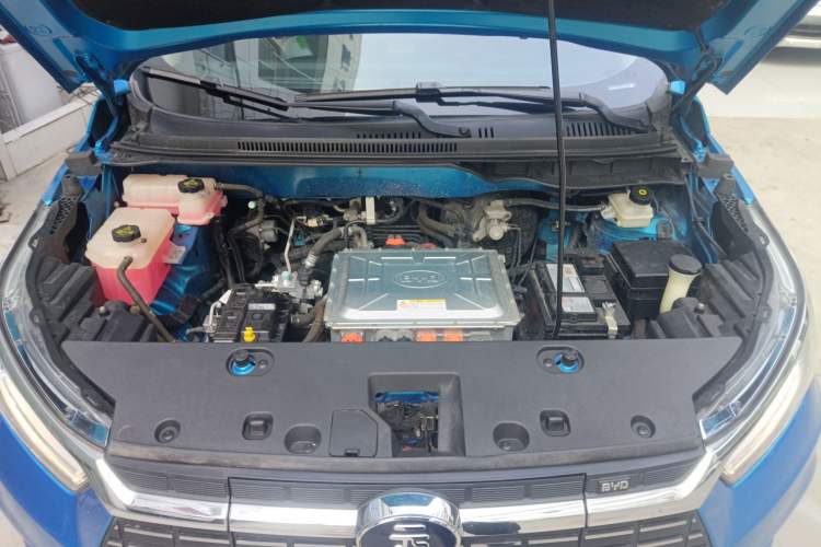 Used BYD Yuan New Energy 2019 EV535 Smart Connect Trendsetting Model Engine Bay