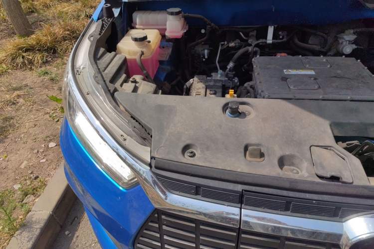 Used BYD Yuan New Energy 2019 EV535 Smart Connect Trendsetting Model Engine Bay Right