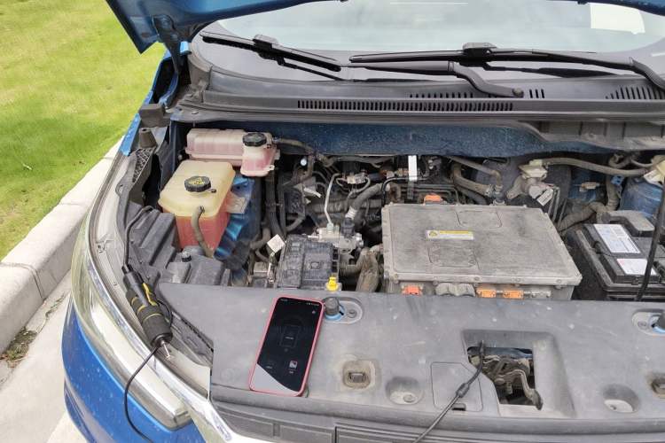 Used BYD Yuan New Energy 2019 EV535 Smart Connect Trendsetting Model Engine Bay Right