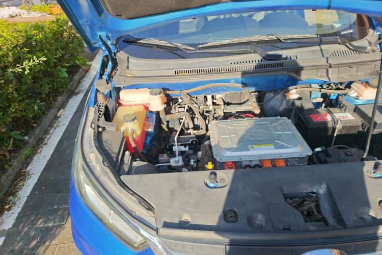 Used BYD Yuan New Energy 2019 EV360 Smart Connect Leading Model Engine Bay Right