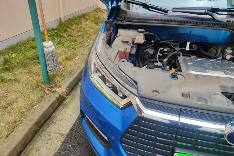 Used BYD Yuan New Energy 2019 EV535 Smart Connect Trendsetting Model Engine Bay Right