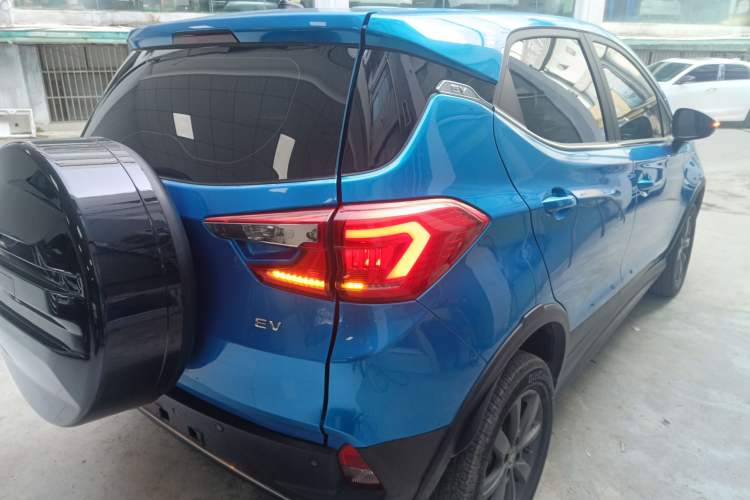 Used BYD Yuan New Energy 2019 EV535 Smart Connect Trendsetting Model Exterior 5