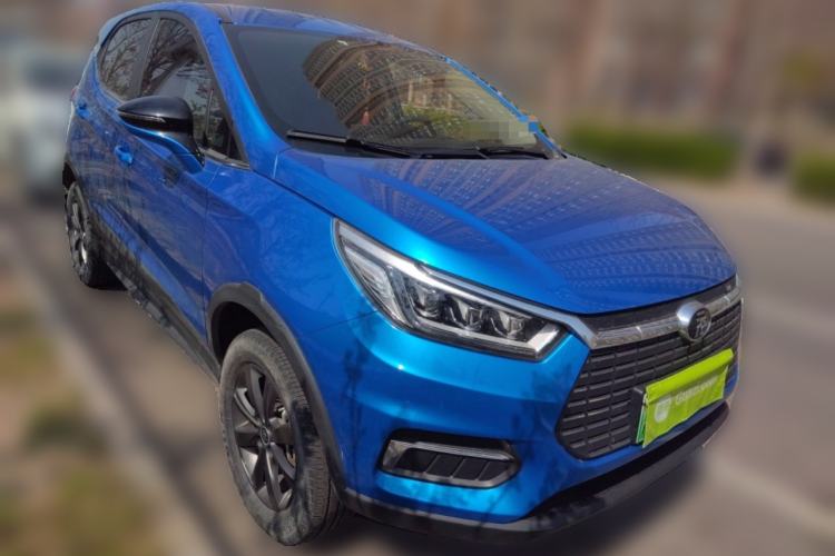 Used BYD Yuan New Energy 2019 EV535 Smart Connect Trendsetting Model Front Right 45 Deg