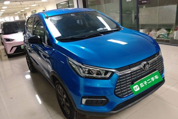 Used BYD Yuan New Energy 2019 EV535 Smart Connect Trendsetting Model Front Right 45 Deg