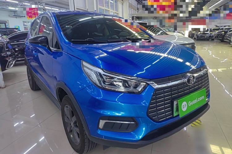 Used BYD Yuan New Energy 2019 EV535 Smart Connect Trendsetting Model Front Right 45 Deg