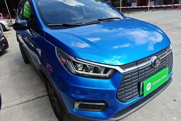 Used BYD Yuan New Energy 2019 EV535 Smart Connect Trendsetting Model Front Right 45 Deg