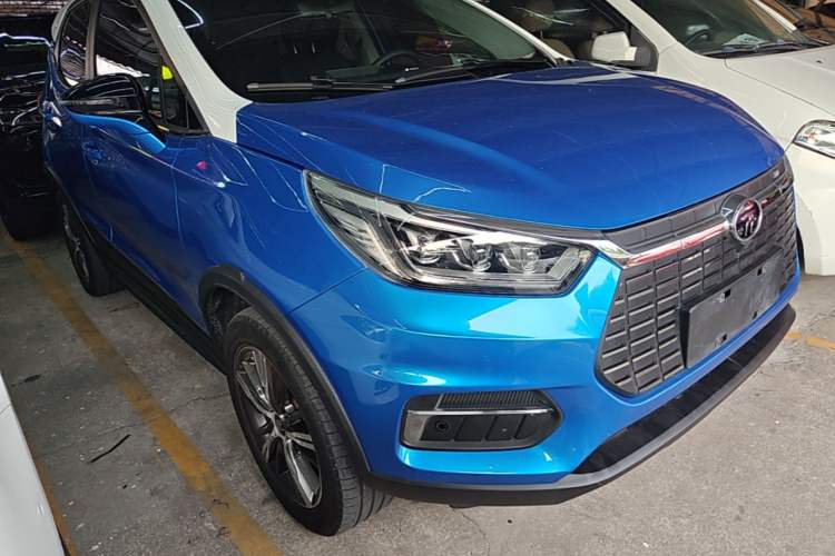 Used BYD Yuan New Energy 2019 EV535 High-Energy Leading Edition Front Right 45 Deg