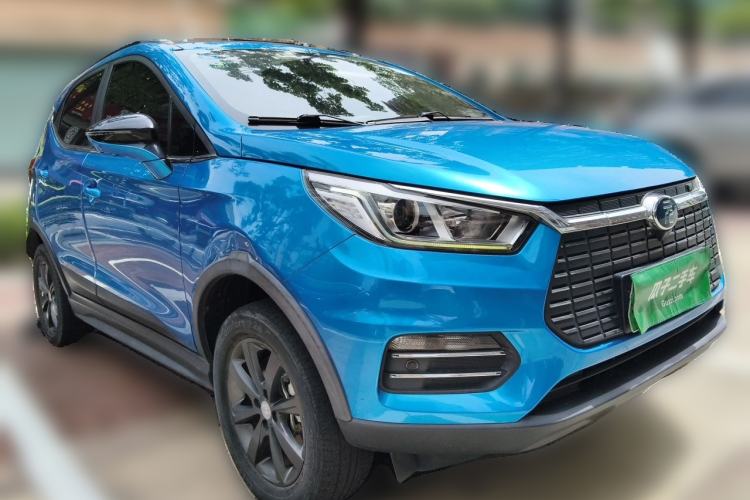 Used BYD Yuan New Energy 2019 EV360 Smart Connect Elite Model Front Right 45 Deg