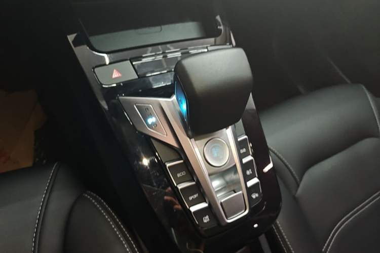 Used BYD Yuan New Energy 2019 EV535 High-Energy Leading Edition Gear Lever
