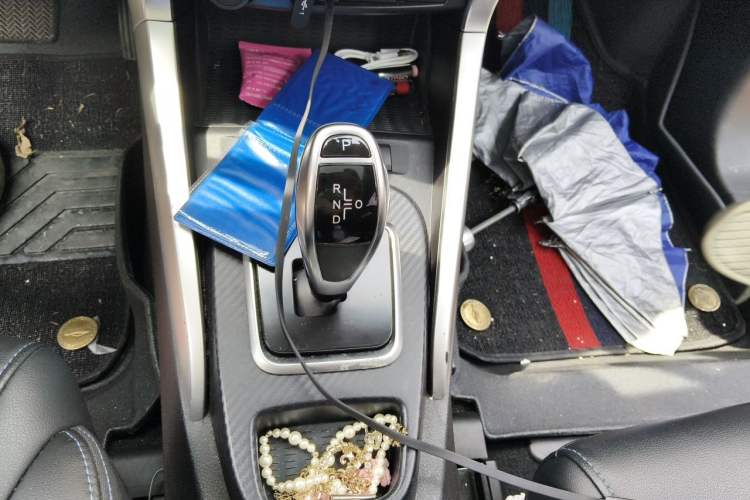 Used BYD Yuan New Energy 2019 EV360 Smart Connect Elite Model Gear Lever
