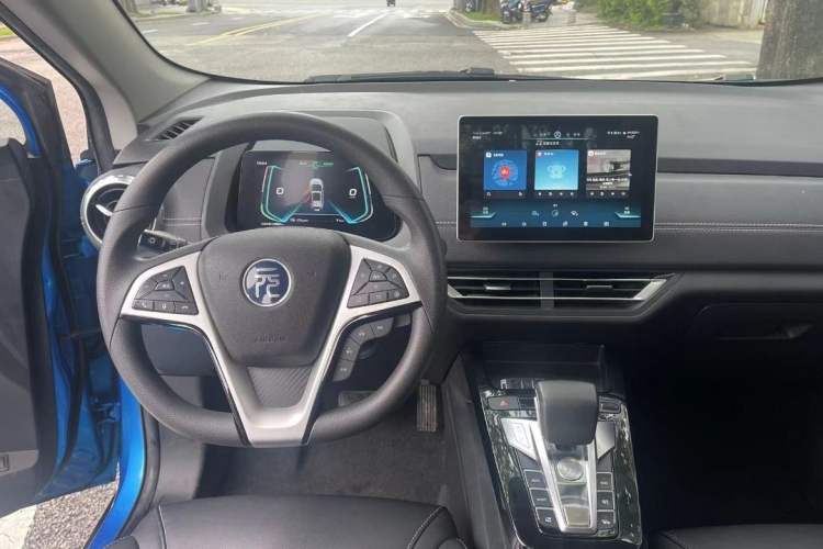 Used BYD Yuan New Energy 2019 EV535 High-Energy Leading Edition Interior 2