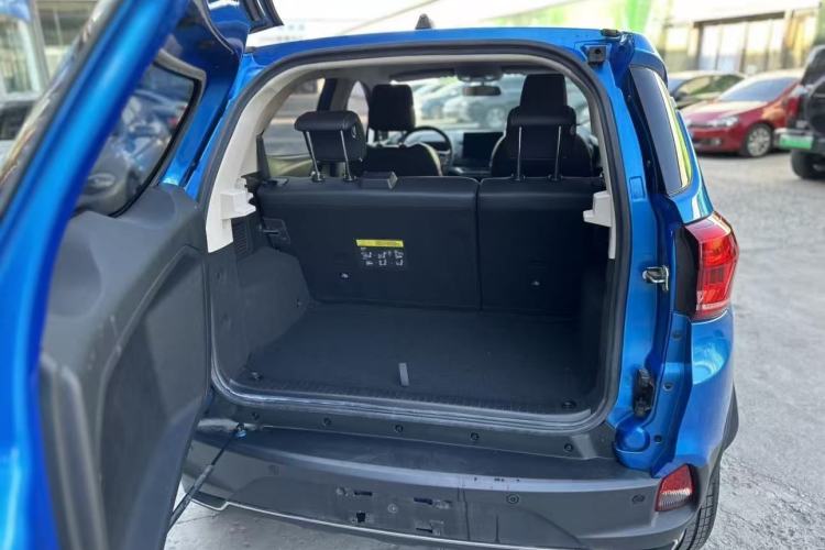 Used BYD Yuan New Energy 2019 EV535 Smart Connect Trendsetting Model Interior 4