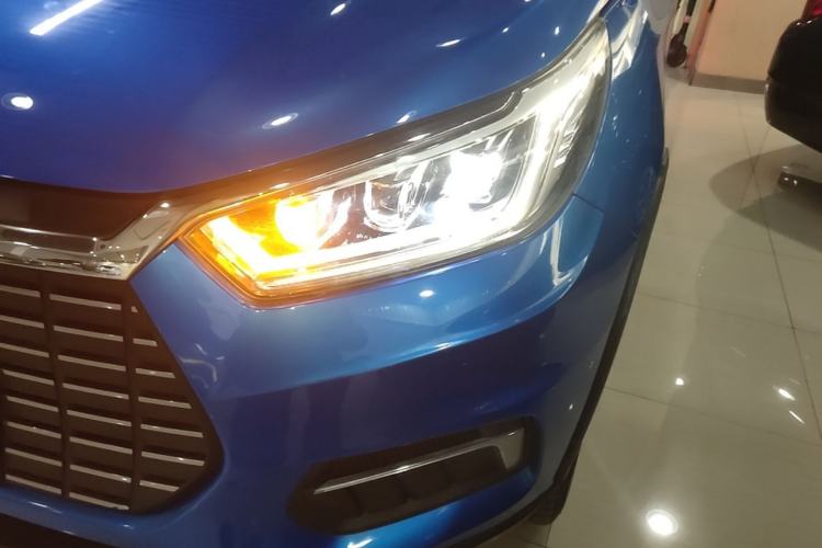 Used BYD Yuan New Energy 2019 EV535 Smart Connect Trendsetting Model Left Front Headlight