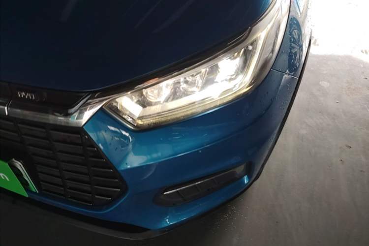 Used BYD Yuan New Energy 2019 EV535 Smart Connect Trendsetting Model Left Front Headlight