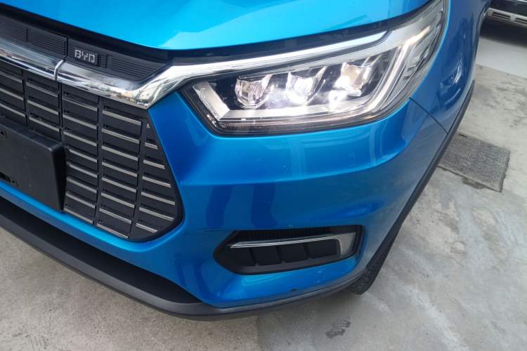 Used BYD Yuan New Energy 2019 EV535 Smart Connect Trendsetting Model Left Front Headlight