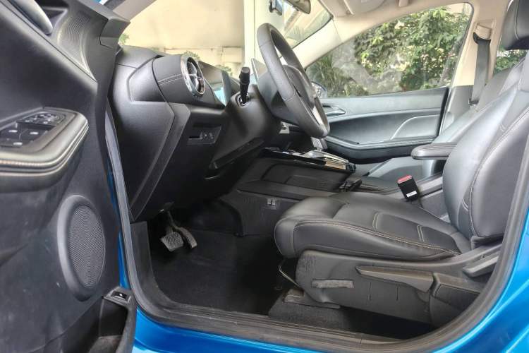 Used BYD Yuan New Energy 2019 EV535 Smart Connect Trendsetting Model Left Front Seat
