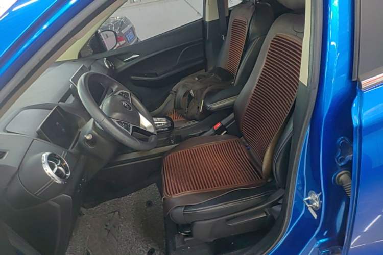 Used BYD Yuan New Energy 2019 EV535 Smart Connect Trendsetting Model Left Front Seat