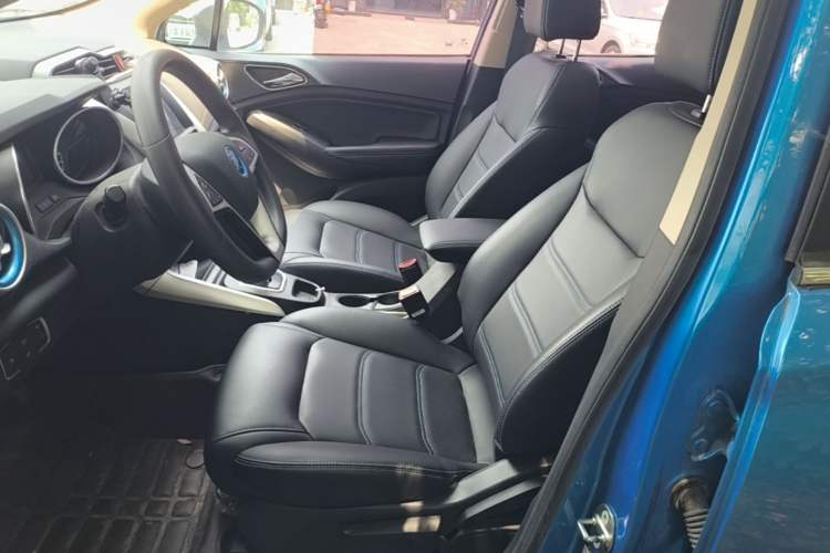 Used BYD Yuan New Energy 2019 EV360 Smart Connect Leading Model Left Front Seat