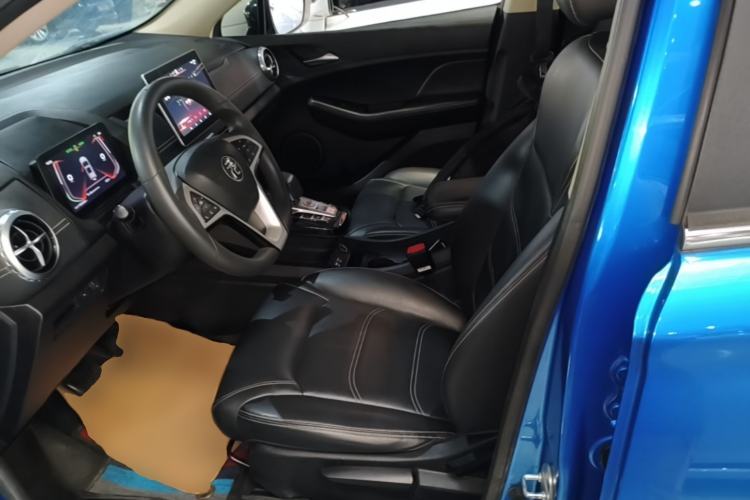 Used BYD Yuan New Energy 2019 EV535 Smart Connect Trendsetting Model Left Front Seat