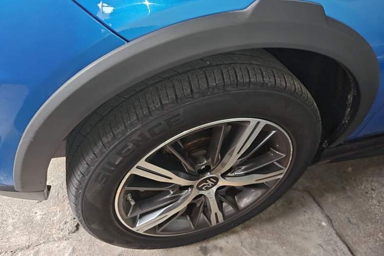 Used BYD Yuan New Energy 2019 EV535 High-Energy Leading Edition Left Front Wheel Hub