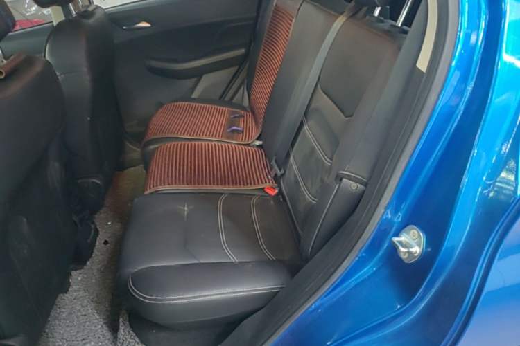 Used BYD Yuan New Energy 2019 EV535 Smart Connect Trendsetting Model Left Rear Seat