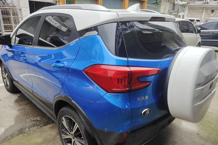 Used BYD Yuan New Energy 2019 EV535 High-Energy Leading Edition Rear Left 45 Deg