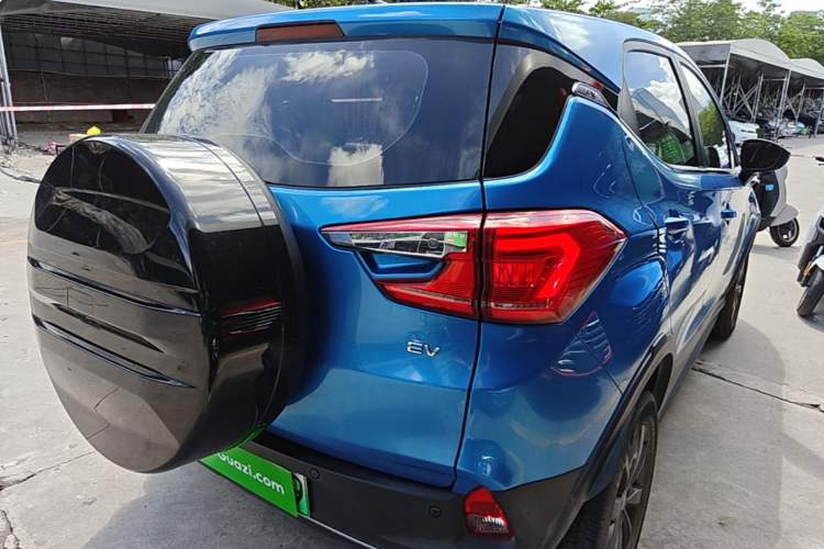 Used BYD Yuan New Energy 2019 EV535 Smart Connect Trendsetting Model Rear Right 45 Deg