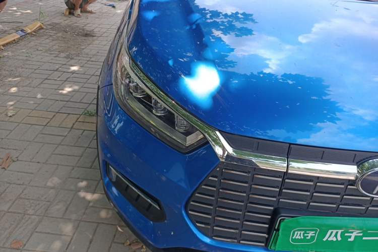 Used BYD Yuan New Energy 2019 EV535 Smart Connect Trendsetting Model Right Front Headlight