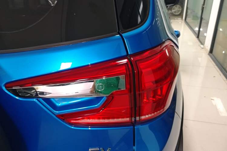 Used BYD Yuan New Energy 2019 EV535 Smart Connect Trendsetting Model Right Rear Taillight