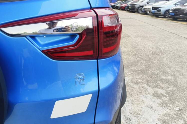 Used BYD Yuan New Energy 2019 EV360 Smart Connect Leading Model Right Rear Taillight