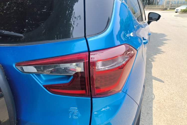Used BYD Yuan New Energy 2019 EV360 Smart Connect Leading Model Right Rear Taillight