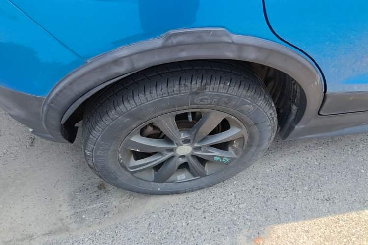 Used BYD Yuan New Energy 2019 EV360 Smart Connect Leading Model Right Rear Wheel Hub