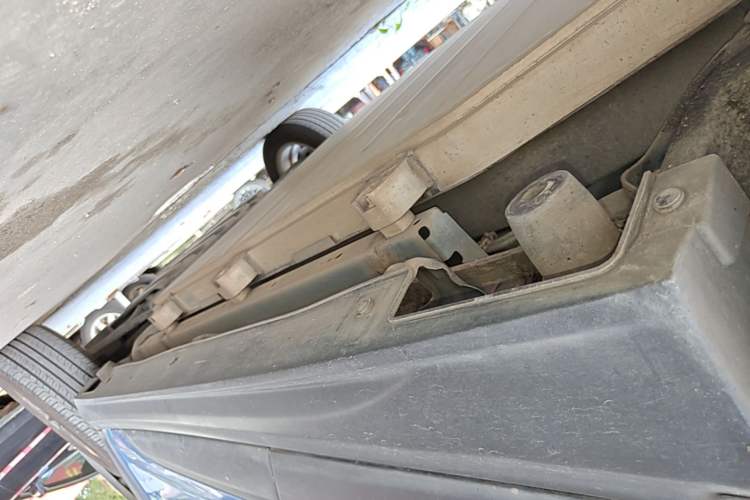 Used BYD Yuan New Energy 2019 EV535 Smart Connect Trendsetting Model Right Side Sill