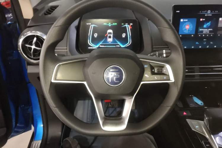Used BYD Yuan New Energy 2019 EV535 Smart Connect Trendsetting Model Steering Wheel
