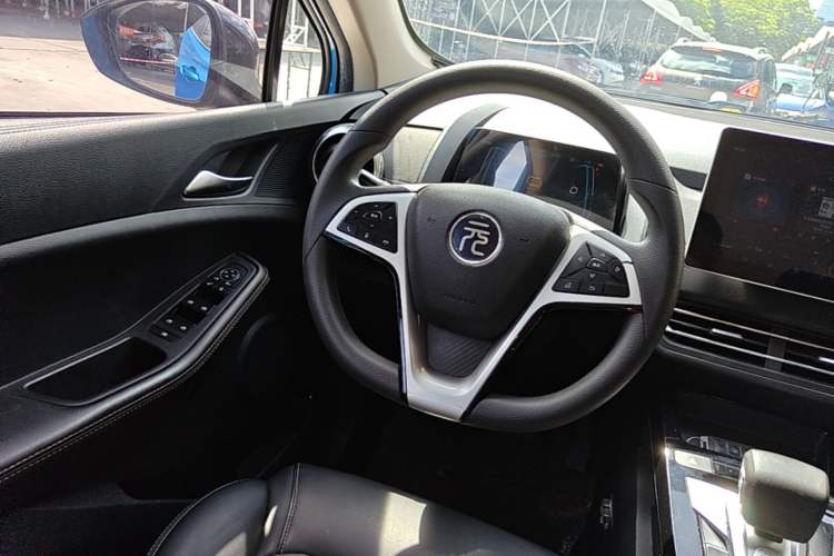 Used BYD Yuan New Energy 2019 EV535 Smart Connect Trendsetting Model Steering Wheel
