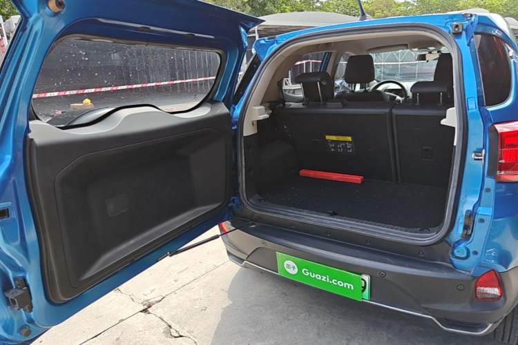 Used BYD Yuan New Energy 2019 EV535 Smart Connect Trendsetting Model Trunk
