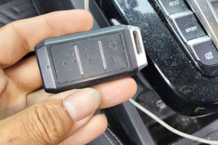 Used BYD Yuan New Energy 2019 EV535 Smart Connect Trendsetting Model Vehicle Key