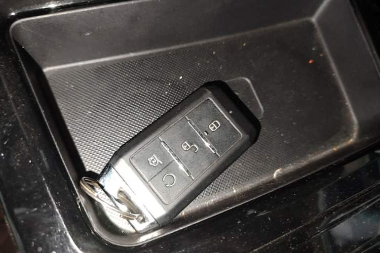Used BYD Yuan New Energy 2019 EV535 Smart Connect Trendsetting Model Vehicle Key