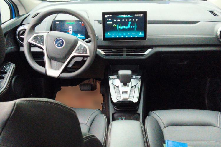 Used BYD Yuan New Energy 2019 EV535 High-Energy Leading Edition Center Console