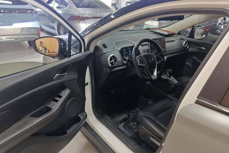 Used BYD Yuan New Energy 2019 EV535 Smart Connect Trendsetting Model Interior 2