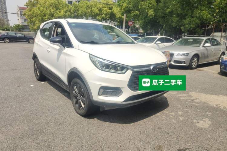 Used BYD Yuan New Energy 2019 EV535 Smart Connect Trendsetting Model Front Right 45 Deg
