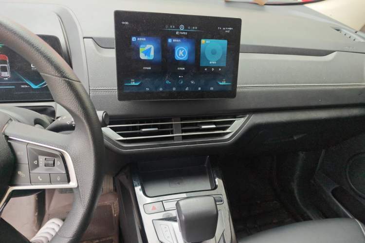 Used BYD Yuan New Energy 2019 EV535 Smart Connect Trendsetting Model Audio And AC Panel