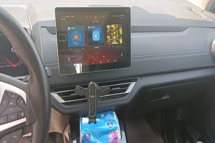 Used BYD Yuan New Energy 2019 EV535 High-Energy Leading Edition Audio And AC Panel