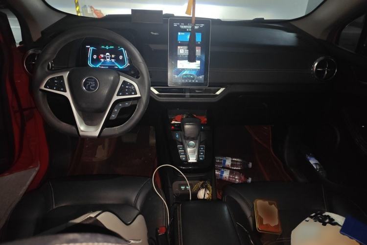 Used BYD Yuan New Energy 2019 EV535 High-Energy Leading Edition Center Console