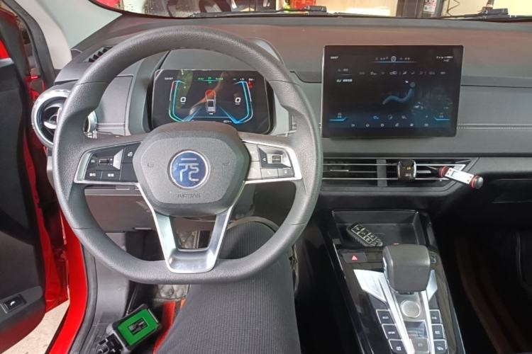 Used BYD Yuan New Energy 2019 EV360 Smart Connect Enjoyment Model Center Console